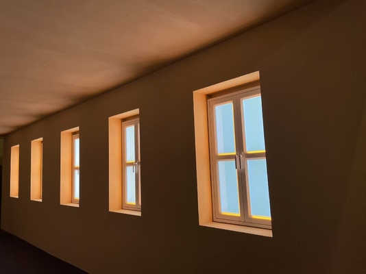 شراء التحكم الصوتي في تطبيق Smart Skylight بإضاءة RGB لخلق ضوء الشمس الطبيعي وجهد السماء الزرقاء 160 واط التصنيع عبر الإنترنت