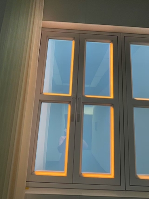 شراء ضوء نافذة وهمية ذكي CRI 95 قابل للتركيب على الحائط L1332*W781*H66mm يتم التحكم فيه عن طريق التطبيق والتحكم عن بعد للحصول على أجواء طبيعية التصنيع عبر الإنترنت