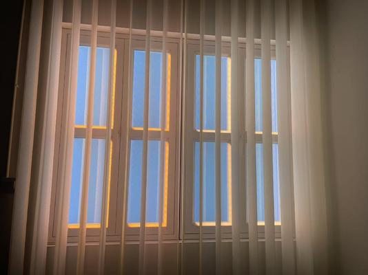 شراء ضوء نافذة وهمية بلون الإضاءة 2100-7500K مع تركيب إضاءة LED بتشتت رايلي على الحائط التصنيع عبر الإنترنت