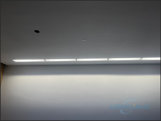 يشتري إضاءة LED اصطناعية تحاكي ضوء النهار مع مؤشر عرض لوني عالٍ (93 CRI) وخالية من الوميض، بدرجة حرارة لون تتراوح من 2100 كلفن إلى 7500 كلفن لمحاكاة ضوء النهار الطبيعي التصنيع عبر الإنترنت